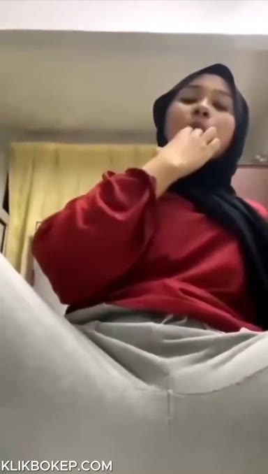 Background nonton video viral Bokep Baju Merah Sange Sampai Becek Hd